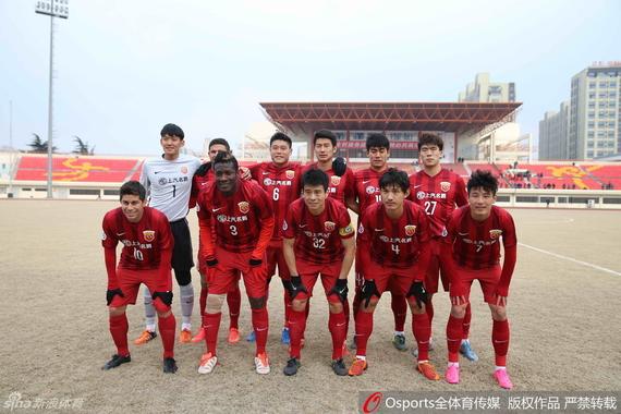 上港热身赛3-0胜上海全运