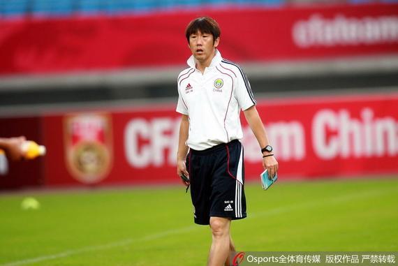 粤媒:高洪波真的很合适国足!