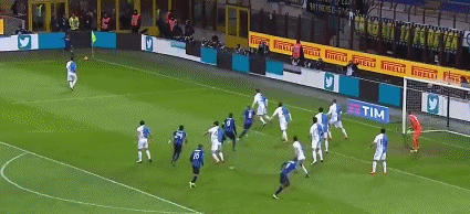 意甲-二弟第50球且中楣 国米1-0告捷近7轮2胜