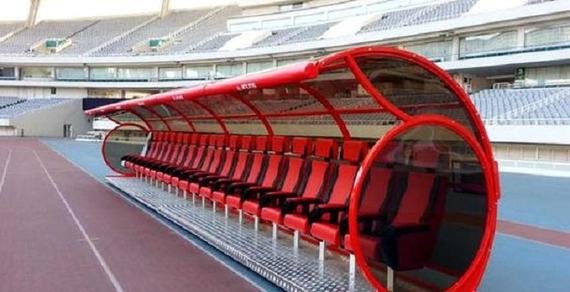 上港主场座椅草皮更新迎亚冠