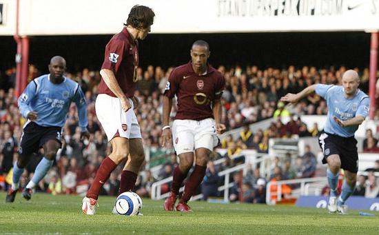 惊呆!巴萨双人点球战术 梅西连点球都传(gif)_西