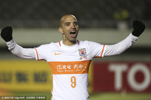 亚冠-杨旭头槌塔神制胜球 鲁能客场2-1逆转广岛