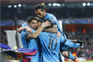 欧冠-梅西2球内马尔助攻 阿森纳0-2主场负巴萨