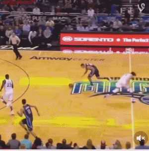戈登罚球线内一步起跳冲天追梦瞬间懵逼gif