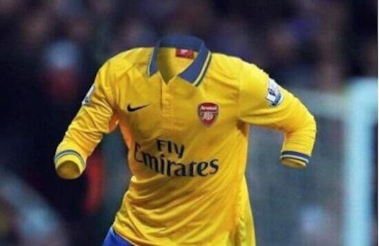 去年欧冠中沃尔科特可算是被黑惨了