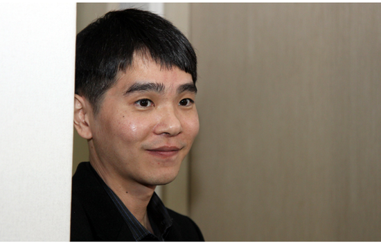 第一次见到李世石如此“裸露”的脸。