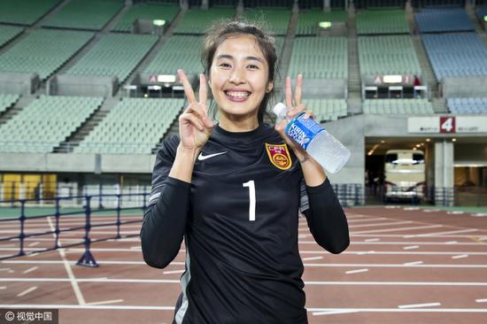 女神上位记:赵丽娜场均半个丢球+6零封=霸气登