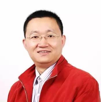 刘锋

著名互联网资深人士、计算机博士，《人工智能学家》主编、AIE实验室创始人，《互联网进化论》作者