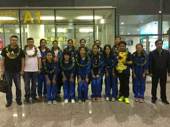 胡进率福建女排征战VTV杯 沈芒带江苏青年军