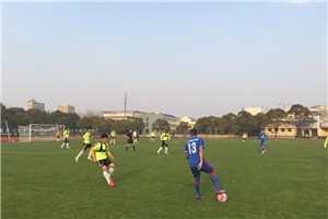 登巴巴破门 上海申花热身赛1-0胜上海申鑫