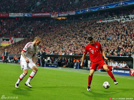 莱万本场的状态不是很好