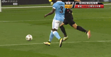 第79分钟,小卢卡斯中场抢断之后,送出精妙斜传,卡瓦尼停球之后形成