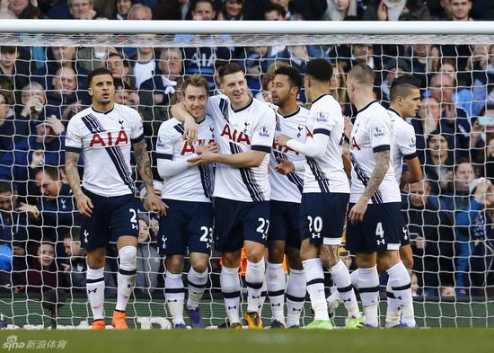 英超争冠分析:莱斯特最快下周二夺冠 赛程藏暗