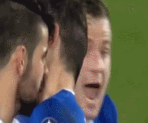 足球悍将间的激情亲吻 卡恩死亡之吻