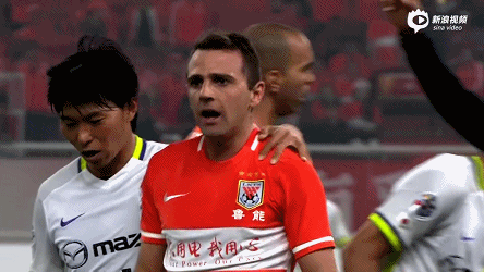 广岛放倒蒙蒂略曼诺怒不可遏_手机新浪网