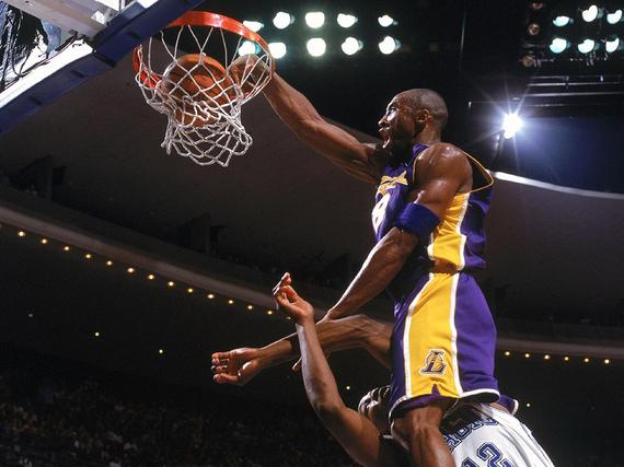 并且透露了他心目中的nba历史五大扣篮,他的偶像科比-布莱恩特占了