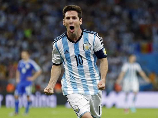 2014年世界杯，梅西带领阿根廷杀入决赛