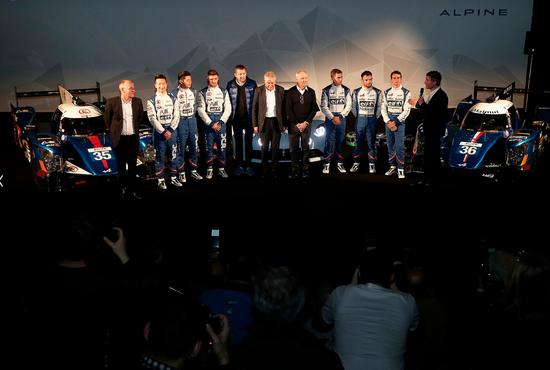 首支由华人车手组成的八喜-ALPINE中国赛车队（BAXI DC RACING ALPINE）亮相