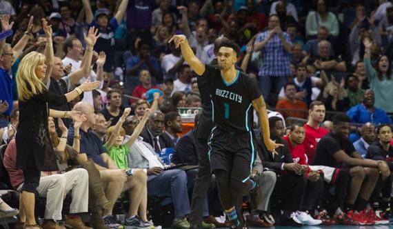 小李子三分准绝杀(gif)