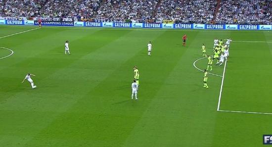 皇马越位在先,裁判判罚正确