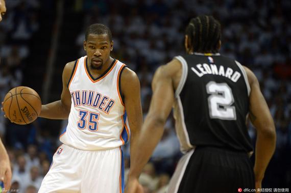 雷霆最后一节发力,在主场以111-97击败马刺. 来