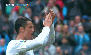 感人皇马万人掌声送别功勋c罗深深拥抱图