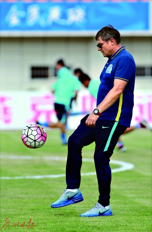 中乙队:富力没外援中甲水平_手机新浪网