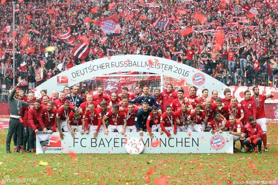 鲁梅尼格：谁说联赛是“拴狗冠”？