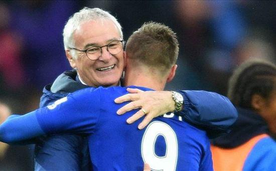 拉涅利把莱斯特带出来了