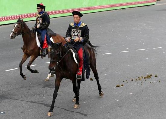 蔡英文就职仪式预演彩排 马跛足摔倒事件原因