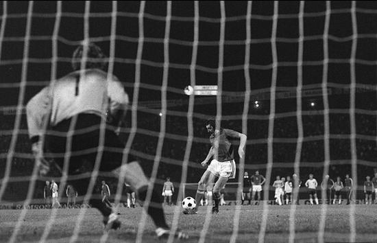 欧洲杯巨神!巴斯滕们和14神阵