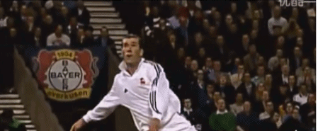 齐达内的凌空抽射