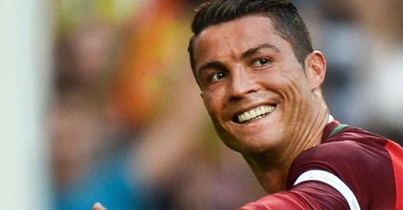 欧洲杯葡萄牙首发:C罗创出场纪录 阿拉巴前. 来