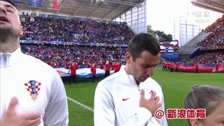 斯尔纳再次落泪