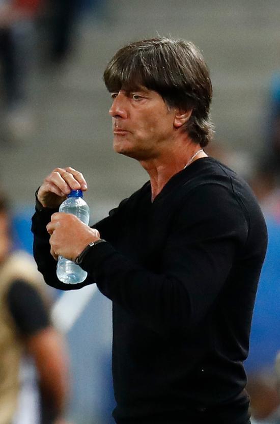 巨星战术板:法国后防短板 德国连损大将谁顶上