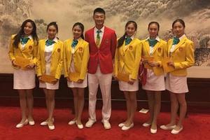 吴阿顺李昊桐晒人民大会堂微博 代表中国出征奥运
