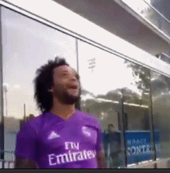 模仿詹姆斯庆祝进球