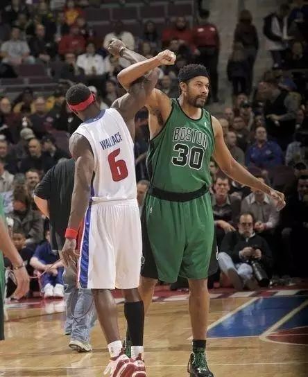 盘点队友分手后的重聚瞬间_手机新浪网