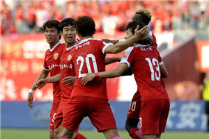 中超-尹比加兰争议球 延边2-1送鲁能客场9轮不胜