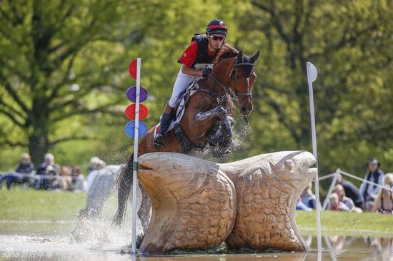 继续战斗!华天将出战奥运马术三项赛越野赛(图)