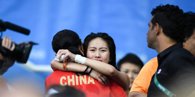 陈若琳拥抱教练