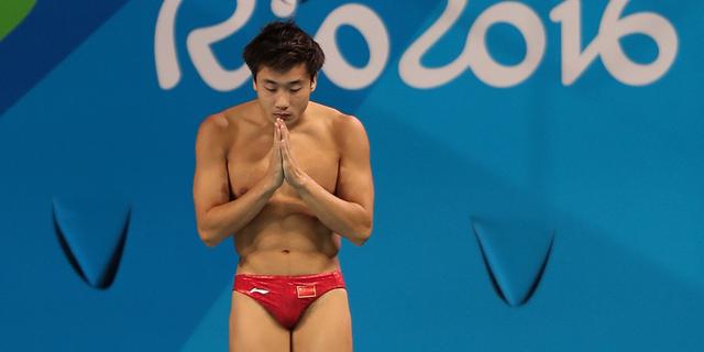 3米板决赛曹缘先礼后兵