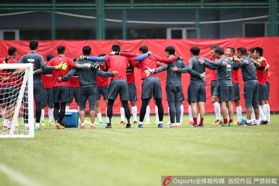 国足12强赛名单:恒大七人