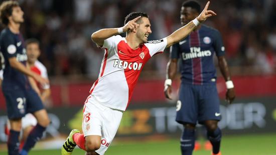 穆蒂尼奥庆祝进球