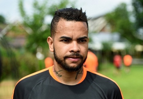 邓蒂尼奥俨然是水货