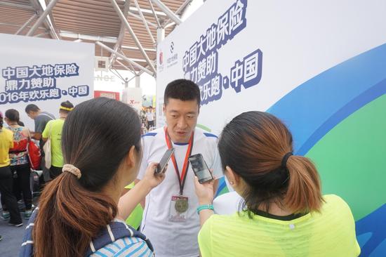 副总经理孙淼鑫接受媒体采访