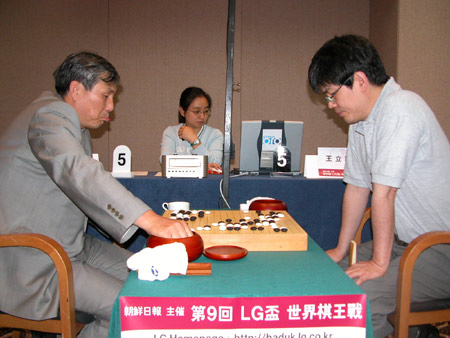 王立诚曾夺得第二届LG杯冠军