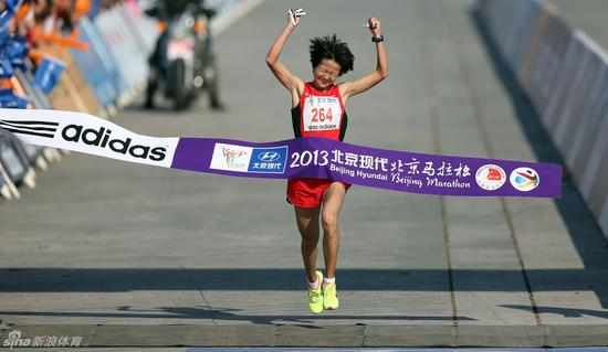 2013北马回顾:男子前三均破记录 中国女子22连