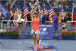 颁奖-科贝尔倒地庆祝喜极而泣 感言儿时梦想成真