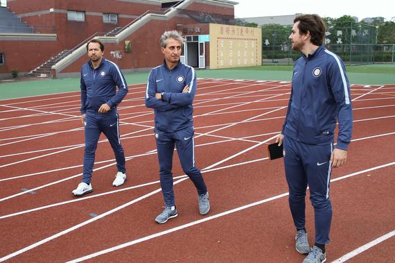 国米青训总监造访江苏苏宁